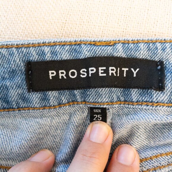 Prosperity Denim Shorts Size 25 Blue Distressed Frayed Hem Cutoff Jean Shorts - Picture 3 of 4